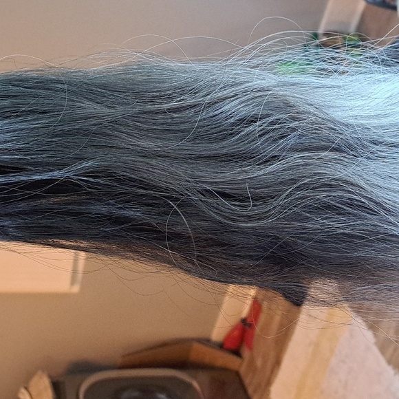 Beautiful Blk to Silver CLAW PONEYTAIL - Picture 3 of 4